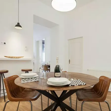 Paprikoer Apartament *